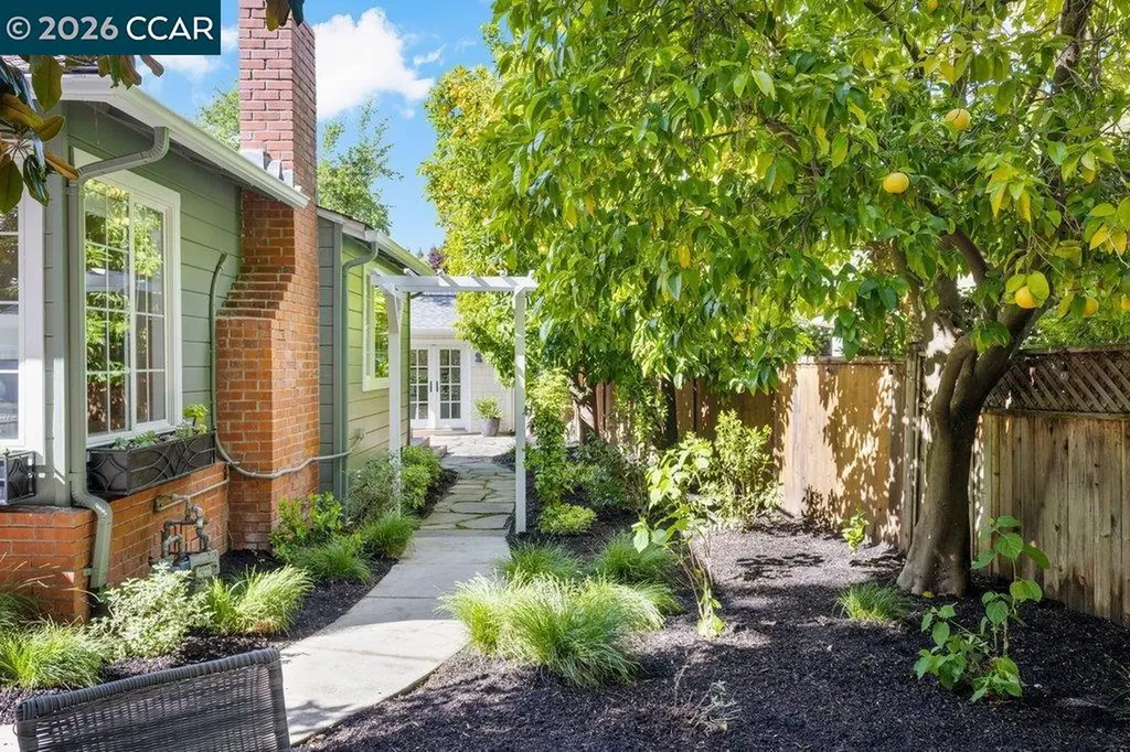 30 Maple Lane Walnut Creek CA 94595