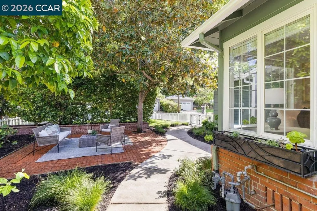 30 Maple Lane Walnut Creek CA 94595