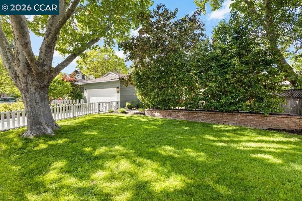 30 Maple Lane Walnut Creek CA 94595