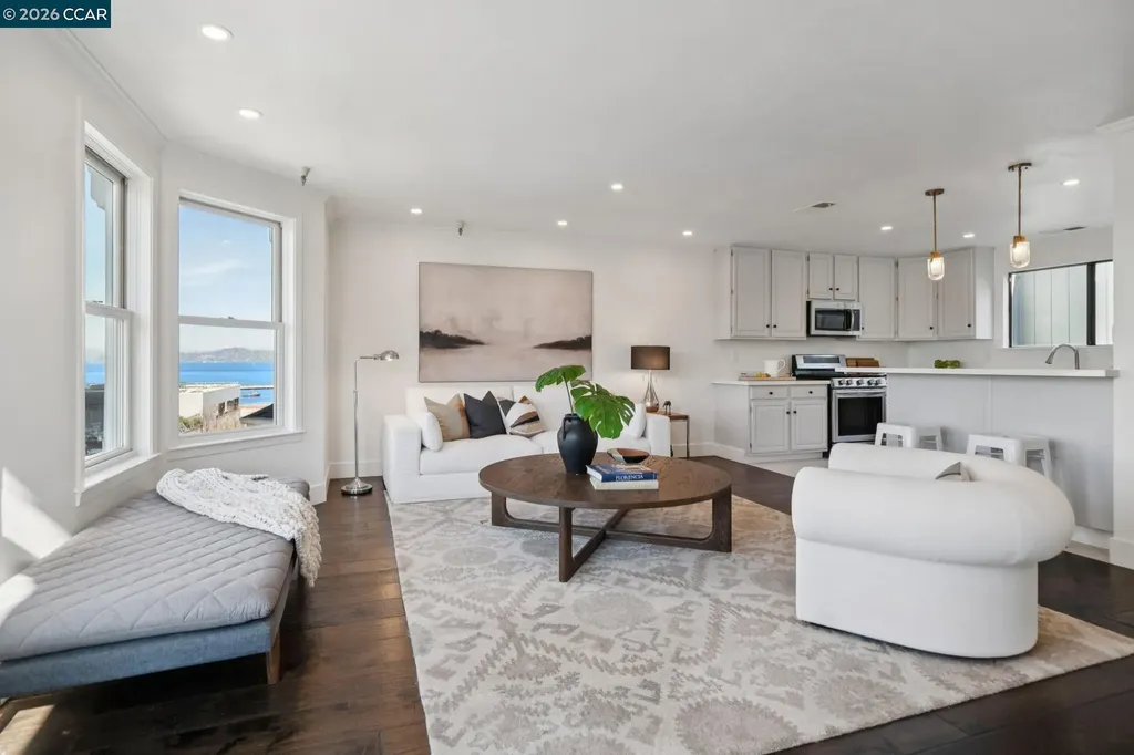 3058 Polk Street San Francisco CA 94109
