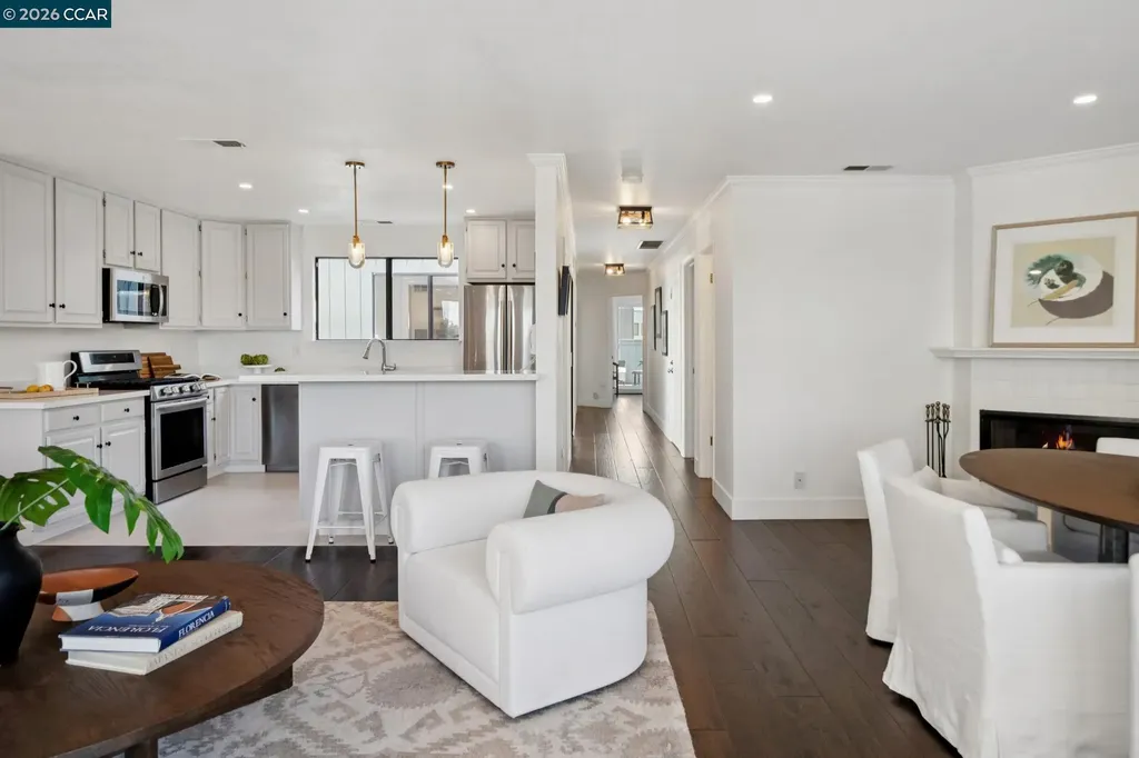 3058 Polk Street San Francisco CA 94109