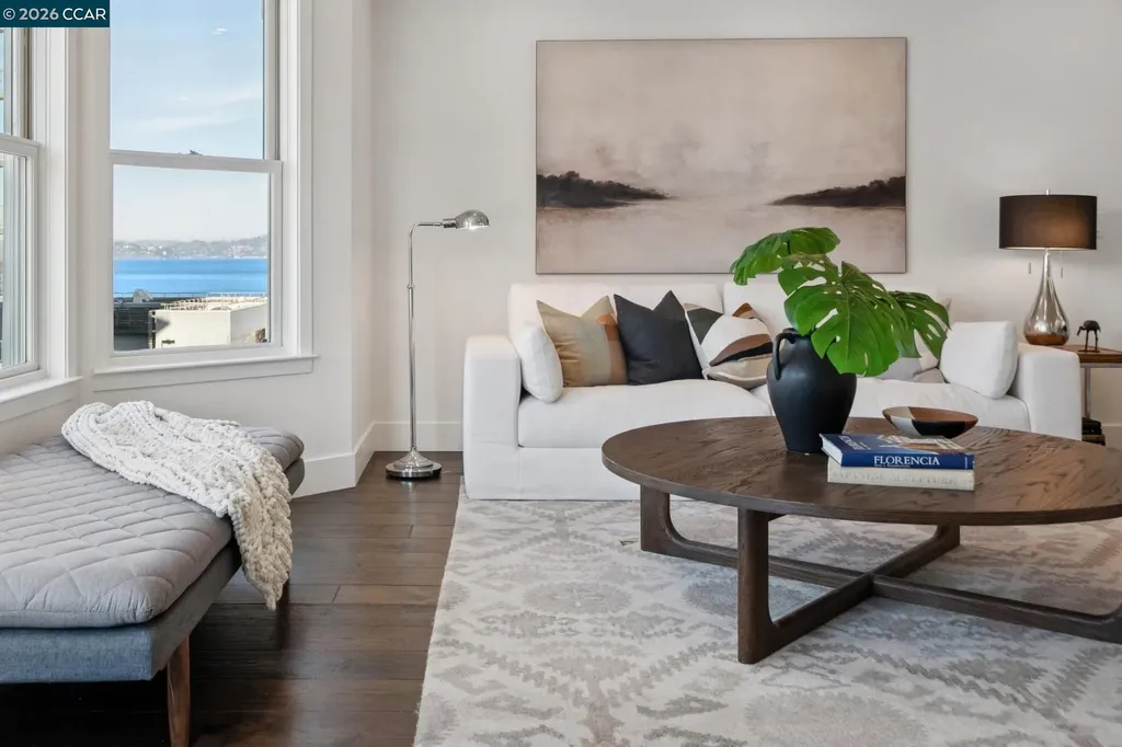 3058 Polk Street San Francisco CA 94109