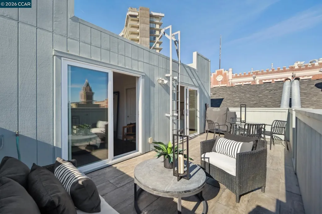 3058 Polk Street San Francisco CA 94109