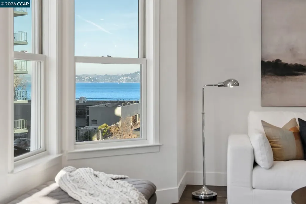 3058 Polk Street San Francisco CA 94109