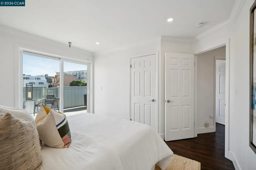 3058 Polk Street San Francisco CA 94109