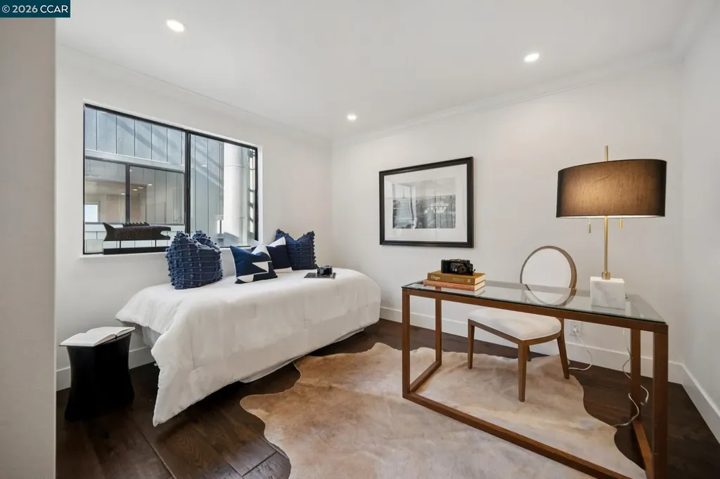 3058 Polk Street San Francisco CA 94109