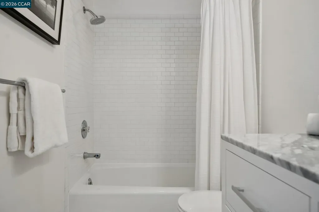3058 Polk Street San Francisco CA 94109