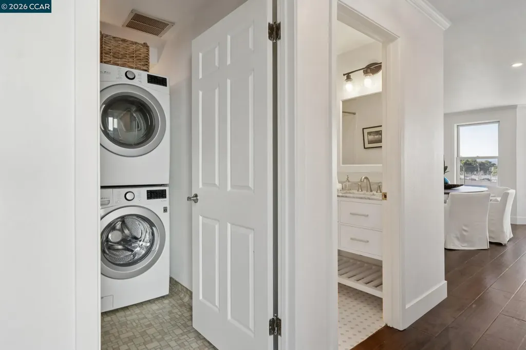 3058 Polk Street San Francisco CA 94109