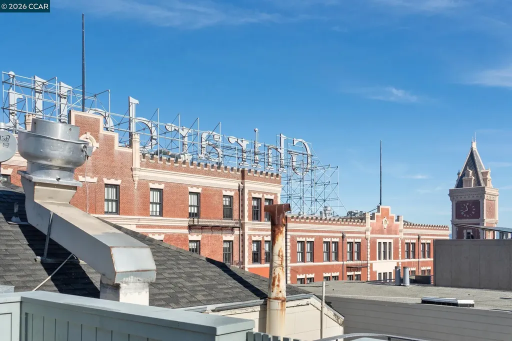 3058 Polk Street San Francisco CA 94109