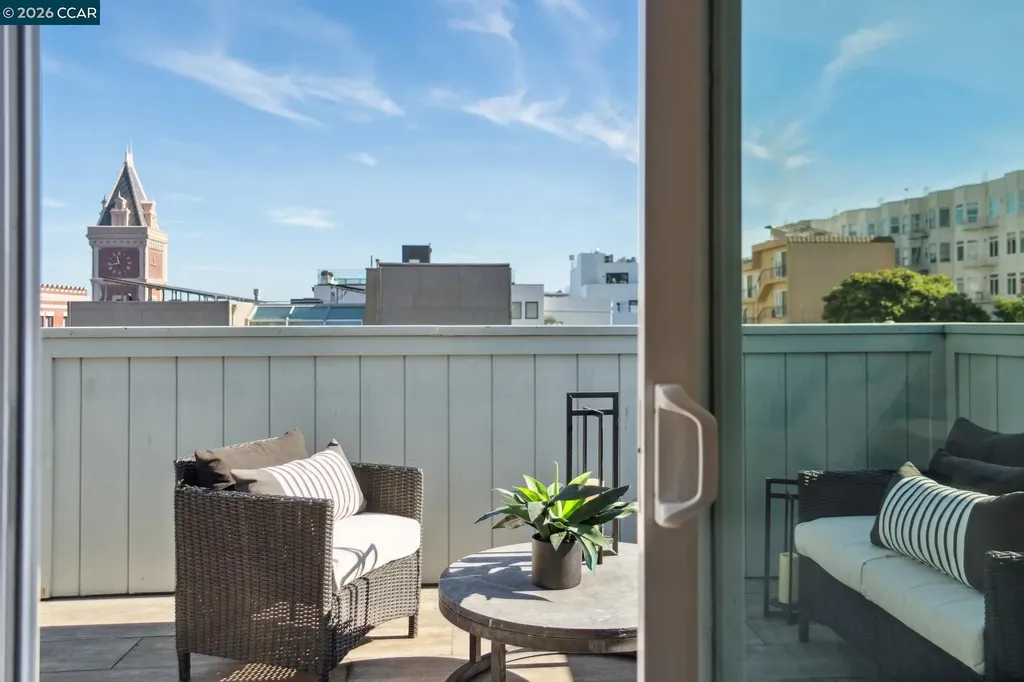 3058 Polk Street San Francisco CA 94109