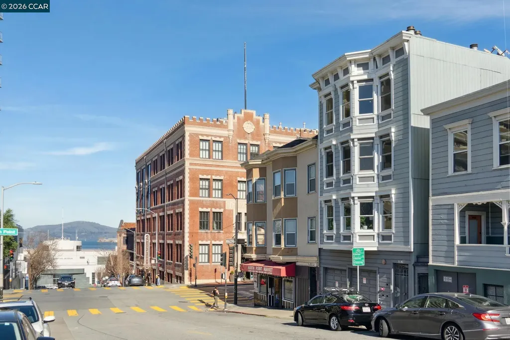 3058 Polk Street San Francisco CA 94109