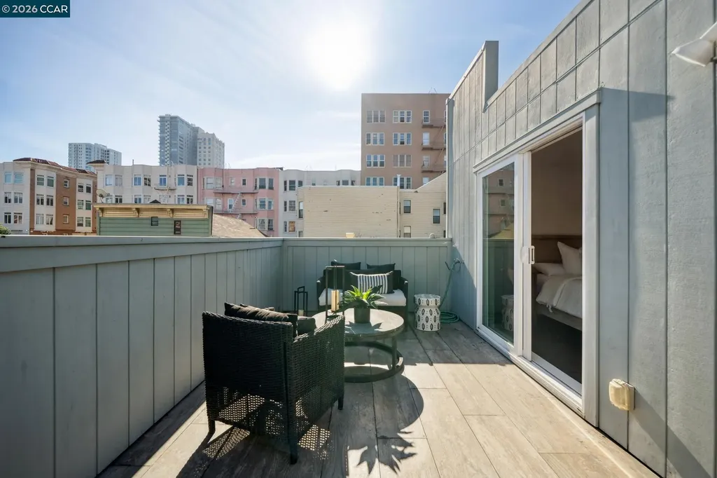 3058 Polk Street San Francisco CA 94109