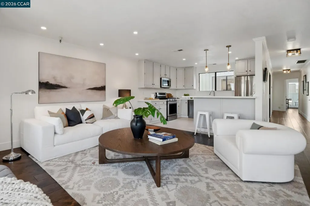 3058 Polk Street San Francisco CA 94109