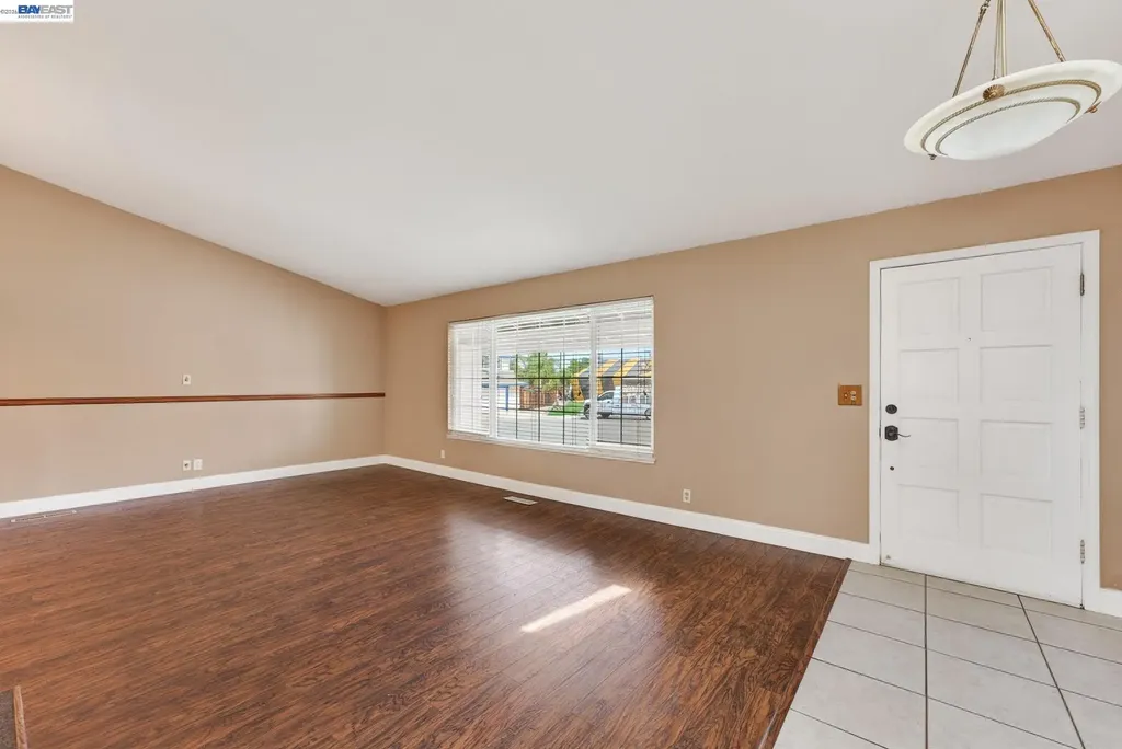 1147 Lomitas Avenue Livermore CA 94550