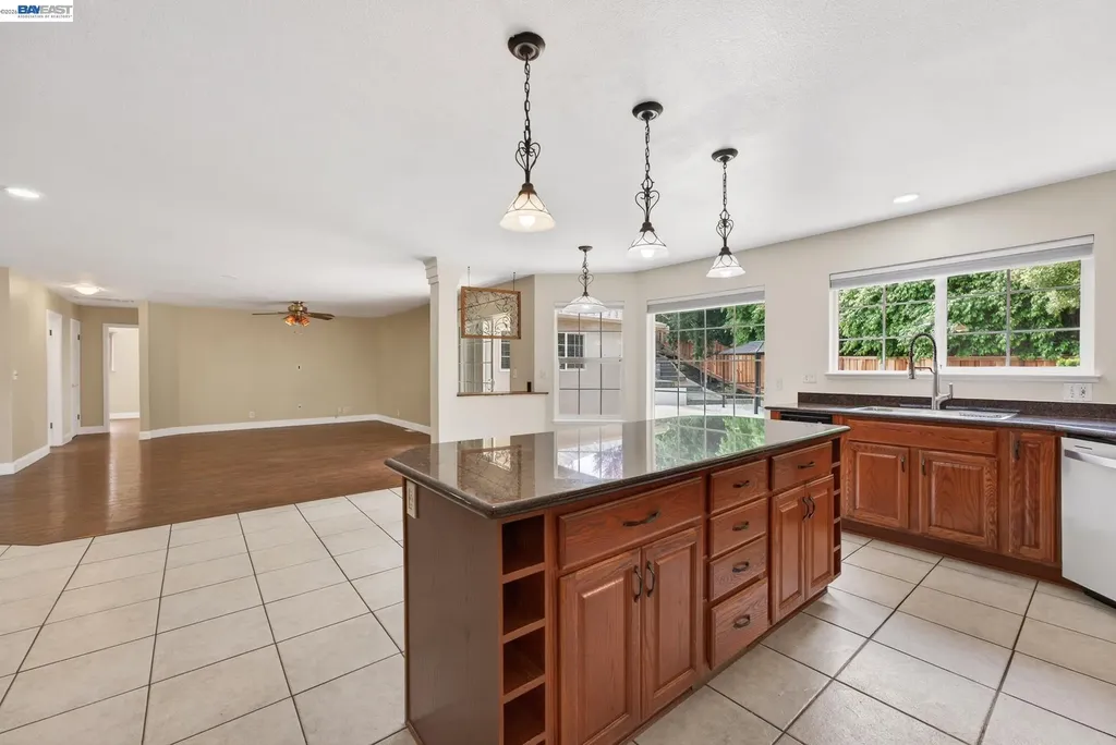 1147 Lomitas Avenue Livermore CA 94550