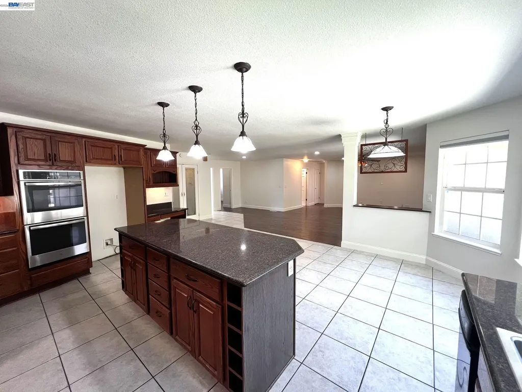 1147 Lomitas Avenue Livermore CA 94550