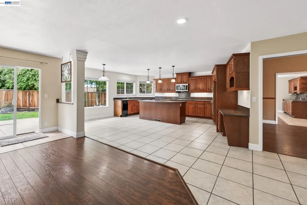1147 Lomitas Avenue Livermore CA 94550