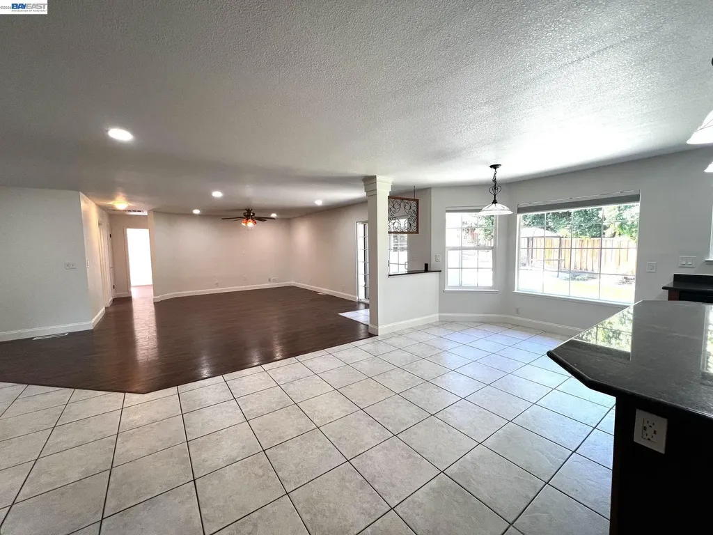 1147 Lomitas Avenue Livermore CA 94550