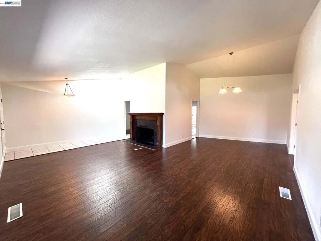 1147 Lomitas Avenue Livermore CA 94550