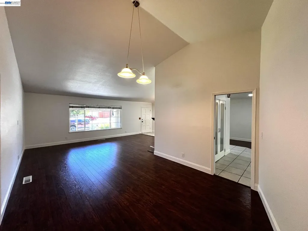 1147 Lomitas Avenue Livermore CA 94550