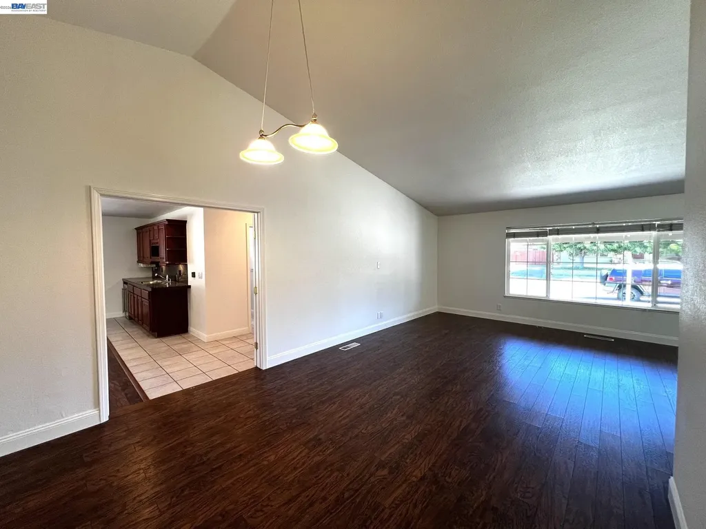 1147 Lomitas Avenue Livermore CA 94550