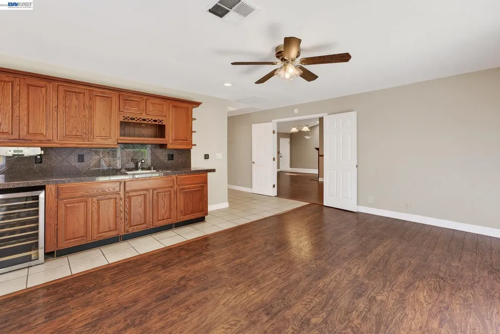 1147 Lomitas Avenue Livermore CA 94550