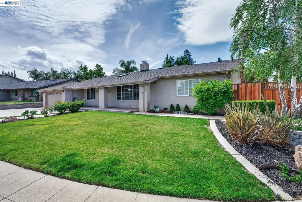 1147 Lomitas Avenue Livermore CA 94550