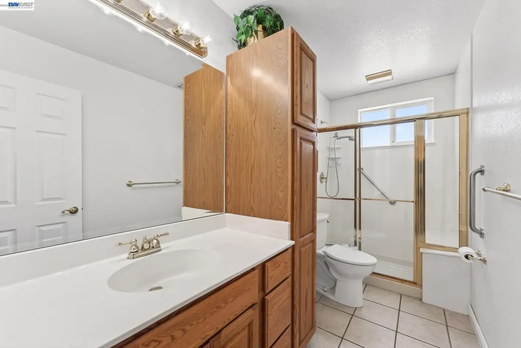 1147 Lomitas Avenue Livermore CA 94550