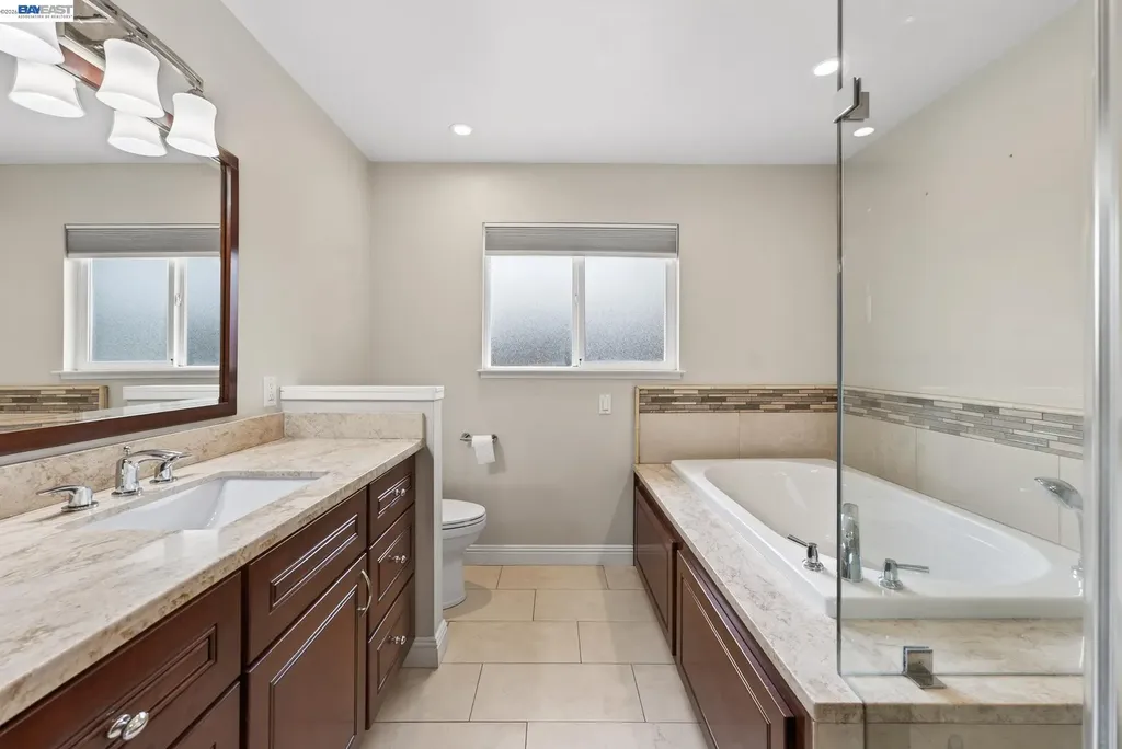 1147 Lomitas Avenue Livermore CA 94550