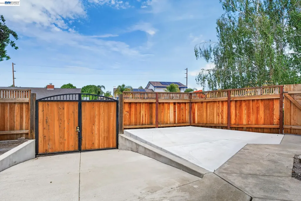1147 Lomitas Avenue Livermore CA 94550