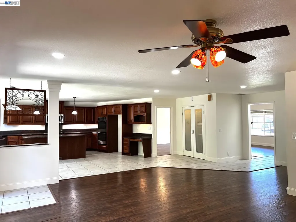 1147 Lomitas Avenue Livermore CA 94550
