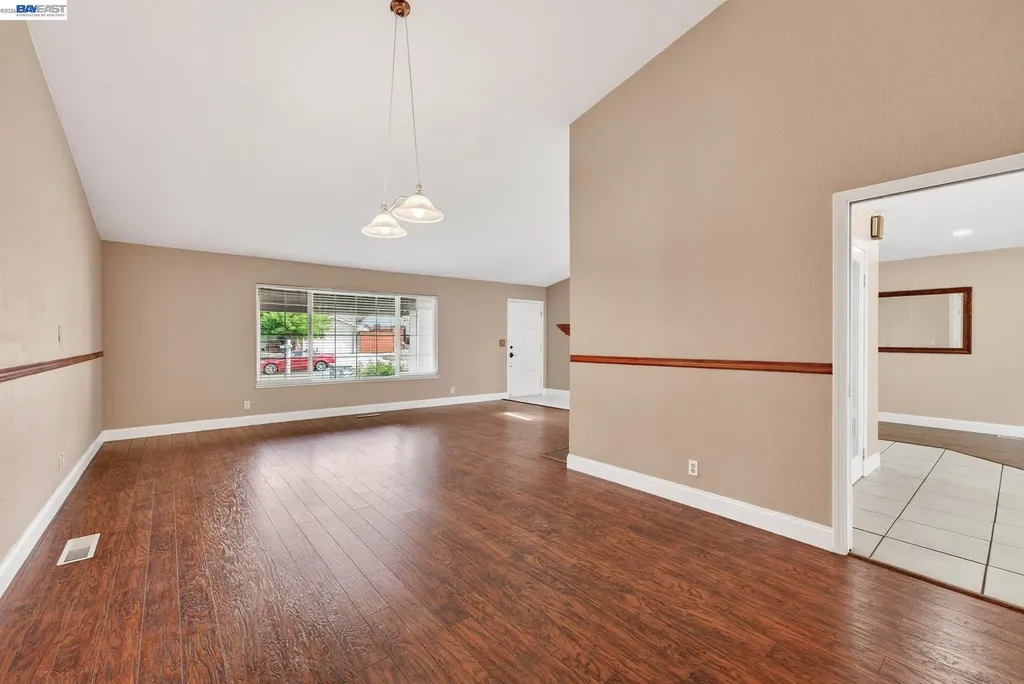 1147 Lomitas Avenue Livermore CA 94550