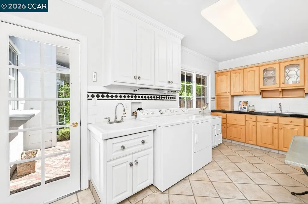 2201 Loch Lane Walnut Creek CA 94598