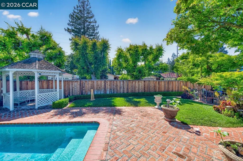 2201 Loch Lane Walnut Creek CA 94598