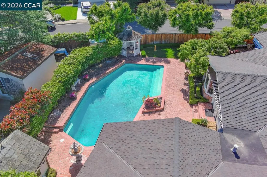 2201 Loch Lane Walnut Creek CA 94598