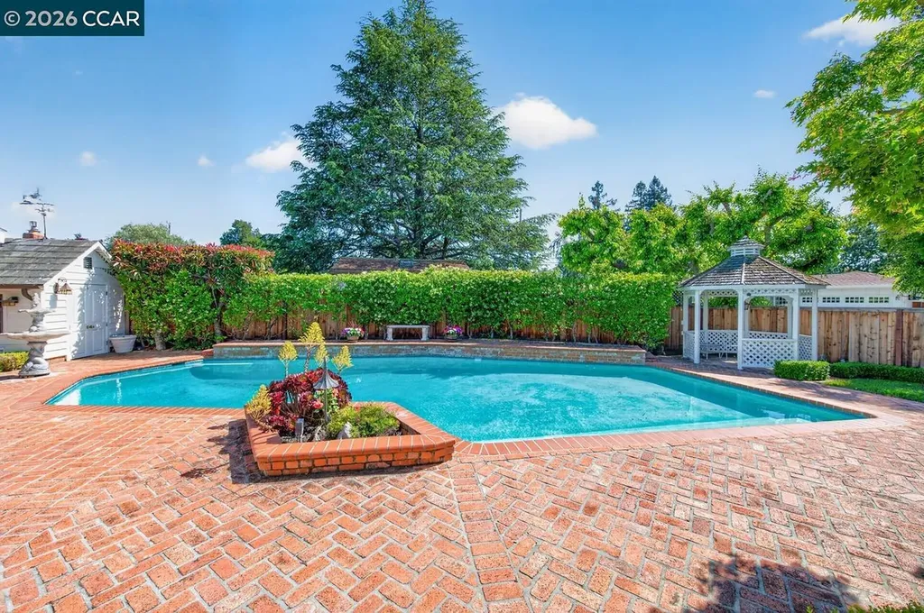 2201 Loch Lane Walnut Creek CA 94598