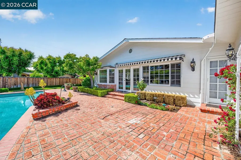 2201 Loch Lane Walnut Creek CA 94598