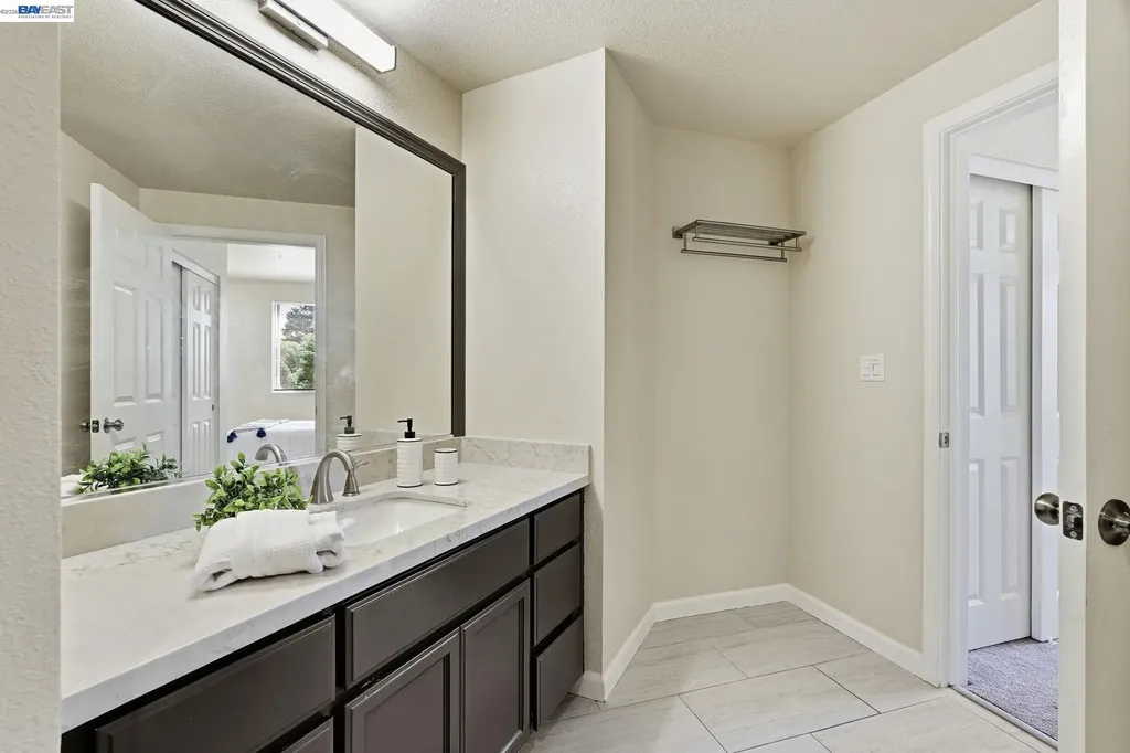 38740 Tyson Lane Fremont CA 94536