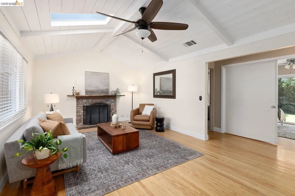 236 Plum Vacaville CA 95688