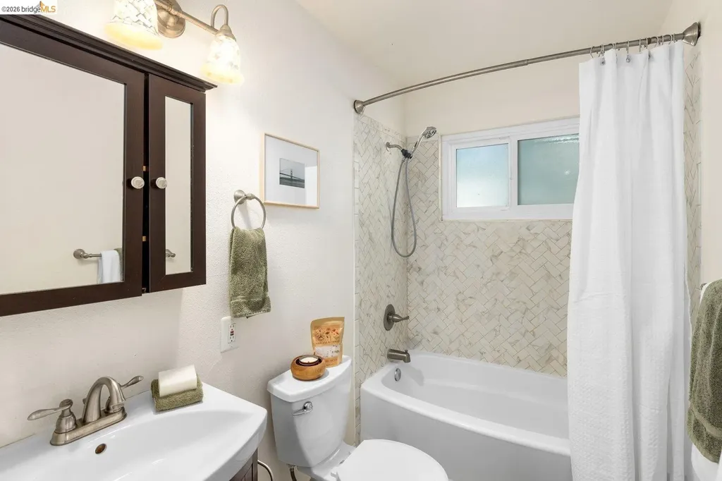 236 Plum Vacaville CA 95688