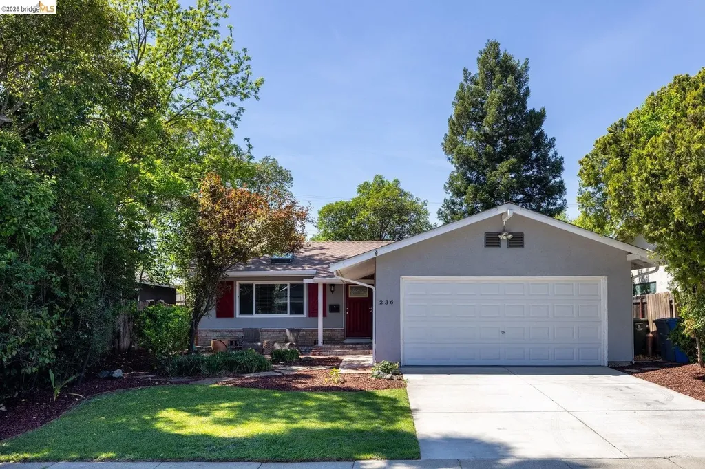 236 Plum Vacaville CA 95688
