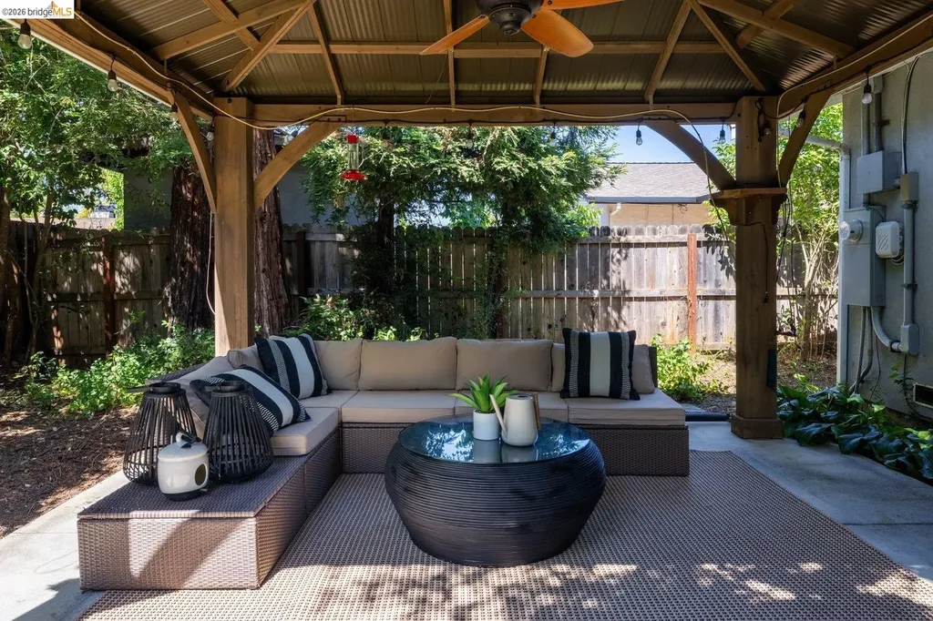 236 Plum Vacaville CA 95688