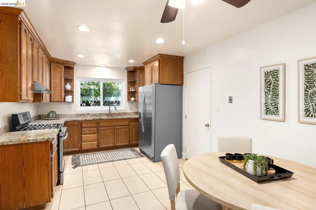 236 Plum Vacaville CA 95688