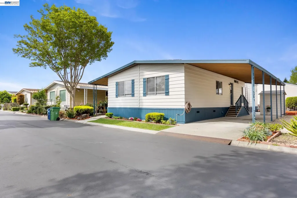 29315 Harpoon Way Hayward CA 94544