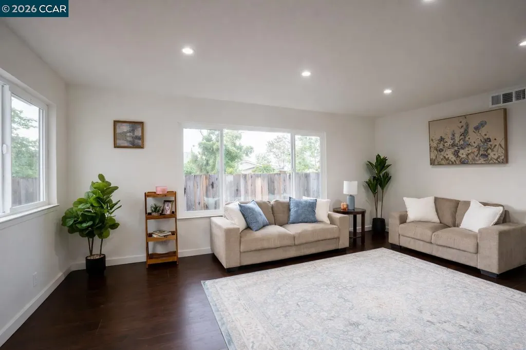 58 Solano Avenue Bay Point CA 94565