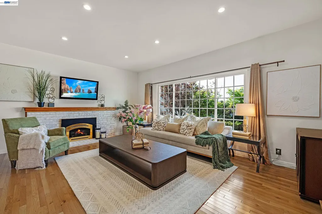 36126 Fanshawe Court Fremont CA 94536