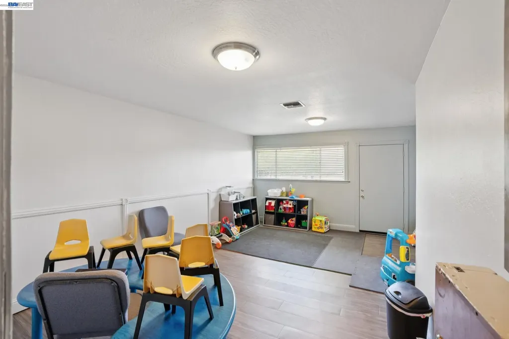 6656 Alisal Street Pleasanton CA 94566