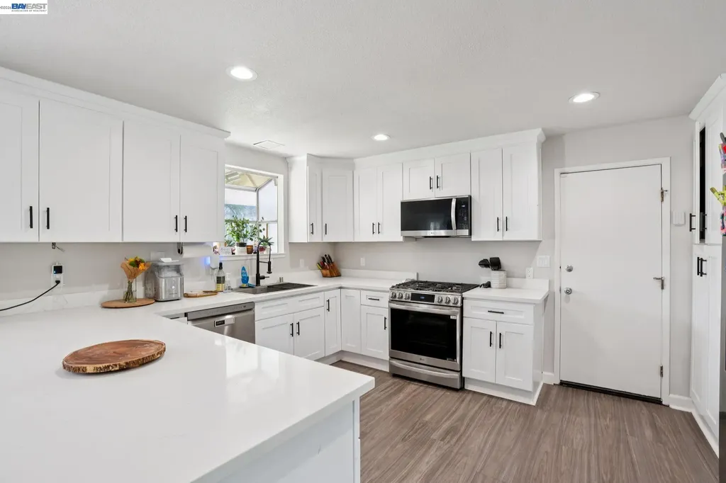 6656 Alisal Street Pleasanton CA 94566