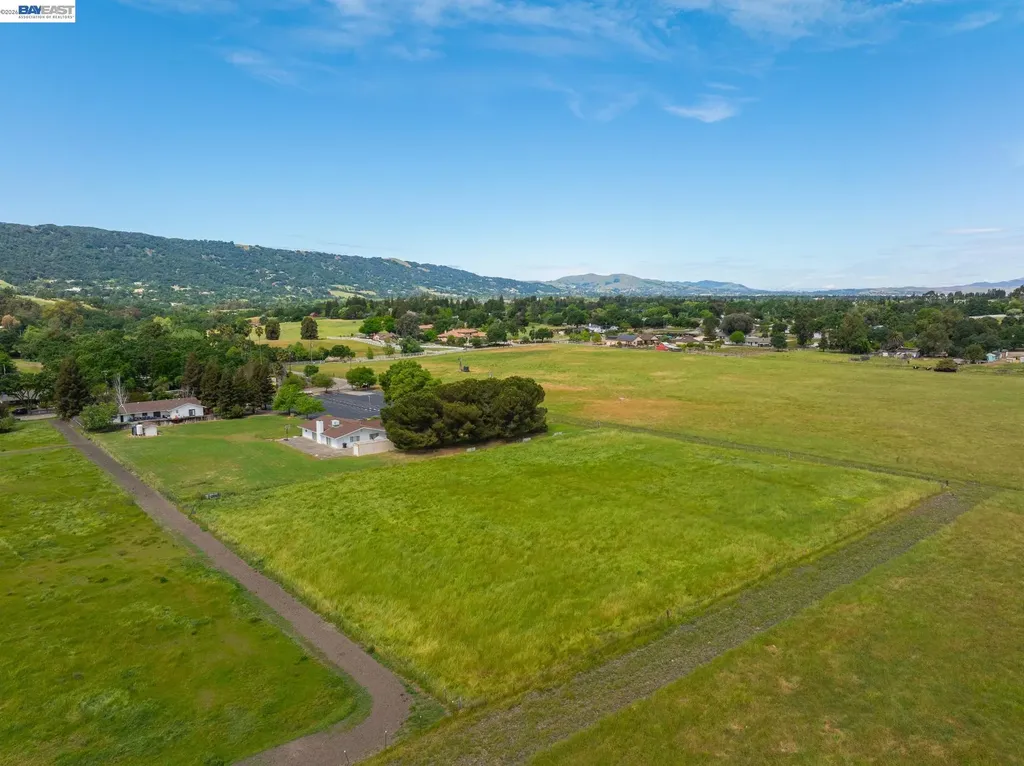 6656 Alisal Street Pleasanton CA 94566