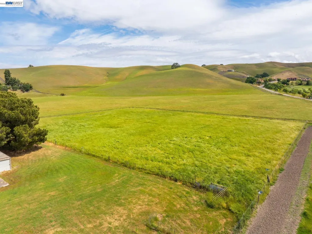 6656 Alisal Street Pleasanton CA 94566